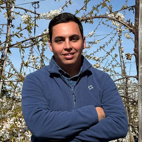 Víctor Sánchez, encargado de huerto y aplicaciones – B Víctor Sánchez, encargado de huerto y aplicaciones - B